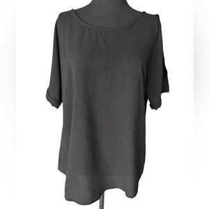 Classic Black Short-Sleeve Tunic Top